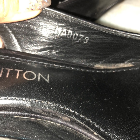 Black Louis Vuitton heels sz 35.5 made in France - Picture 2 of 2